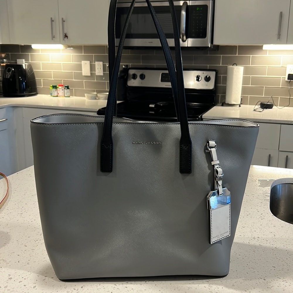 marc jacobs tote bag